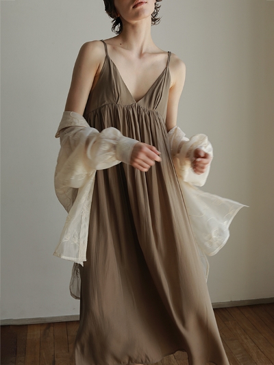 Deco volume maxi dress｜Can be delivered｜アマイルオンラインショップ